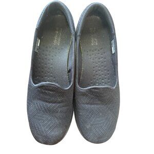 Skechers Slip on Shoes Womans Black Mesh look Size 10